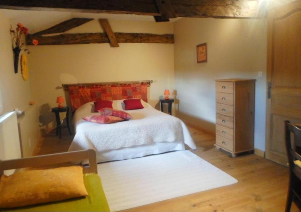 Chambres D'Hotes Du Bernes Nomdieu Екстериор снимка